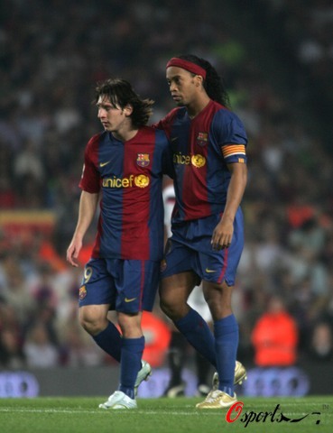 最后26秒库里杀死比赛？错了！勇士赢雄鹿靠的是这波11-0