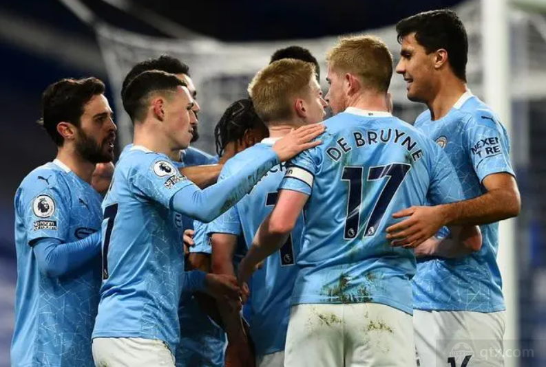 詹姆斯最近场均28.3分8.3篮板8.5助攻！今天险带队逆转！