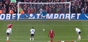 库里31分导逆转多强：45次单节20+历史第一 连续75场命中三分