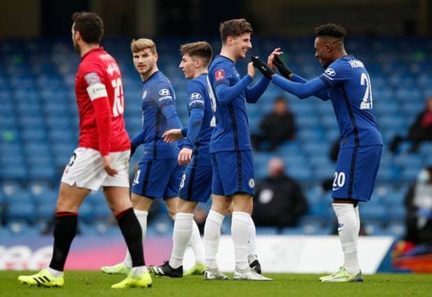 艾顿公然回应詹姆斯：想把我交易走你还嫩点，我是东契奇的人