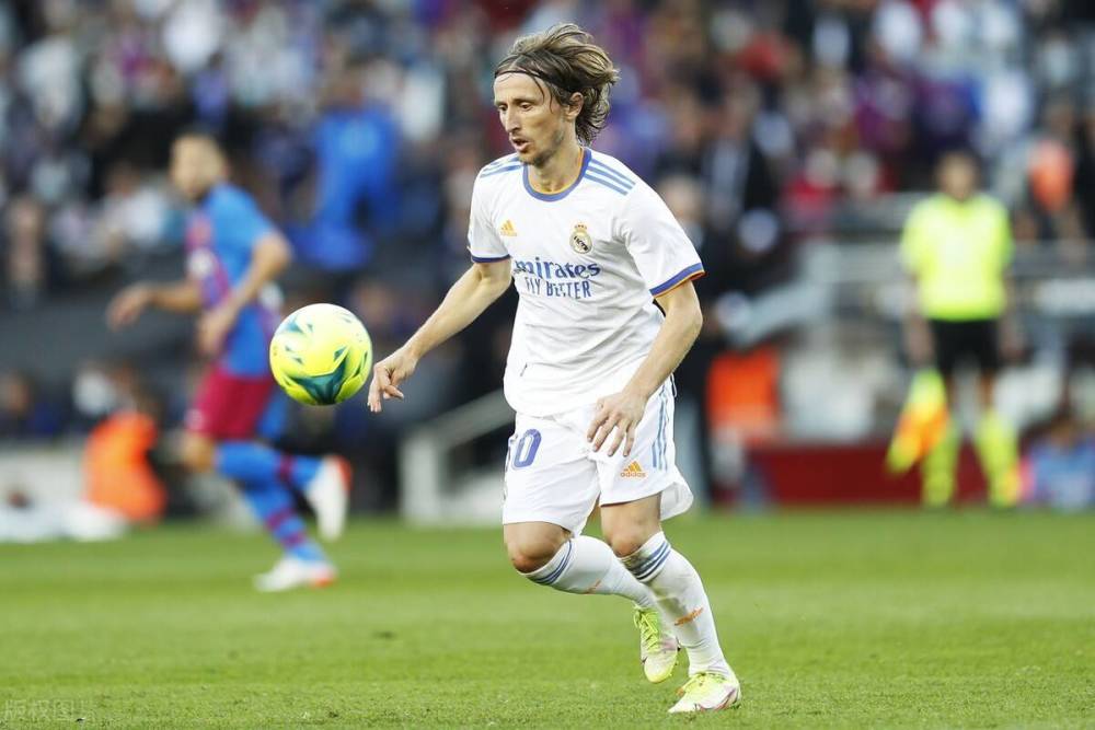 尤文图斯大胜艾因 取得开门红 [足球世俱杯]